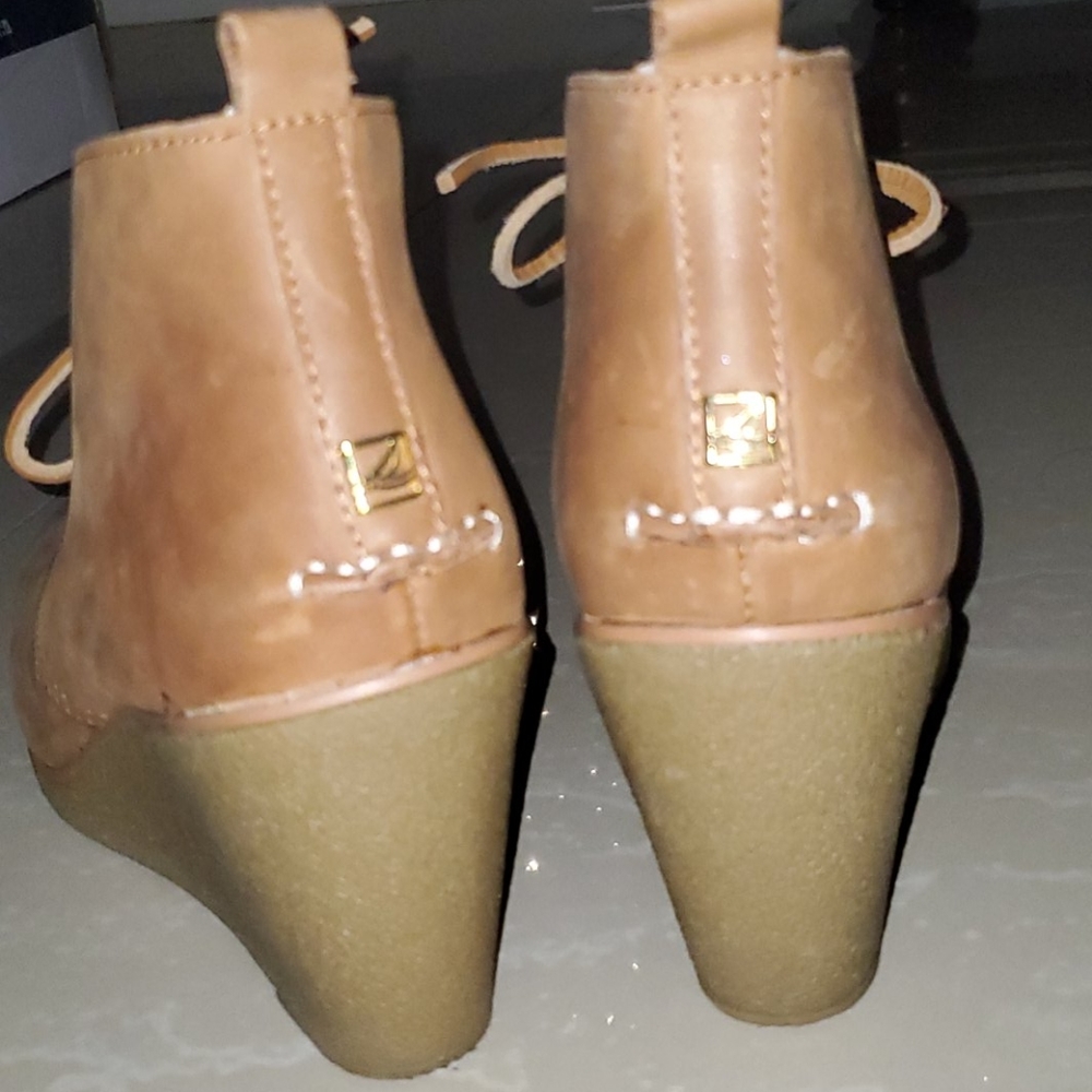 Wedges - Picture 2 of 5